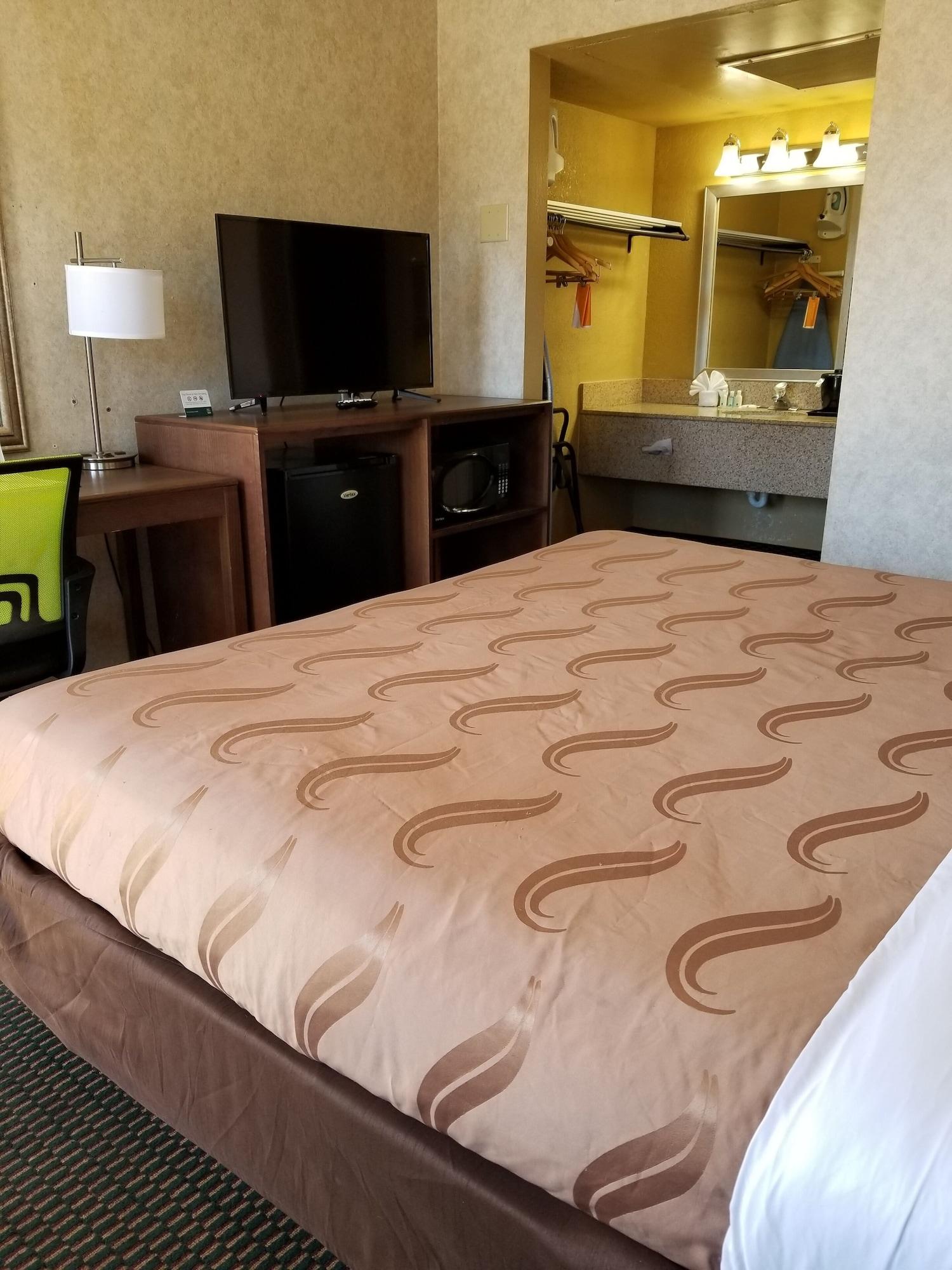Quality Inn Flagstaff East I-40 Exterior photo