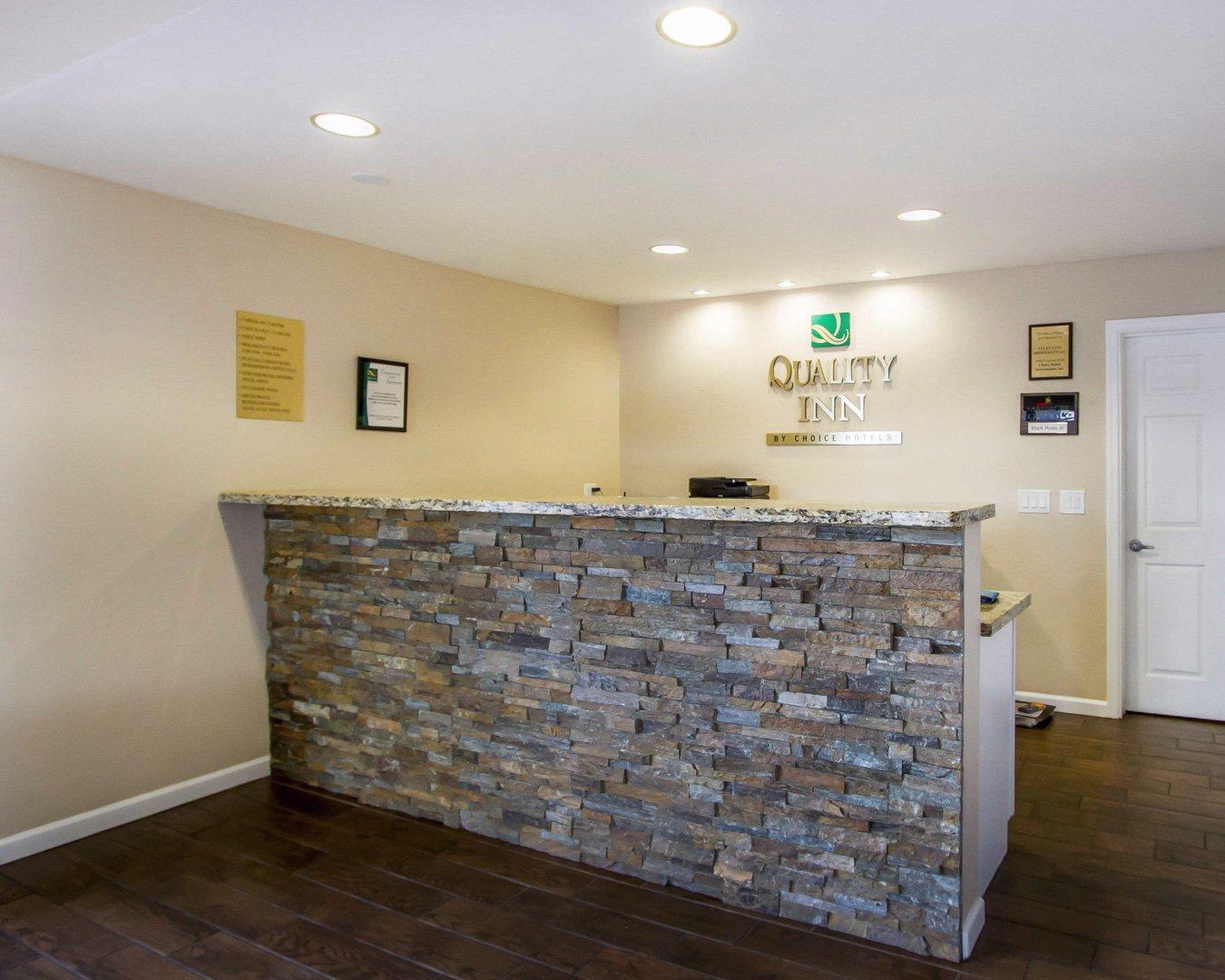 Quality Inn Flagstaff East I-40 Exterior photo